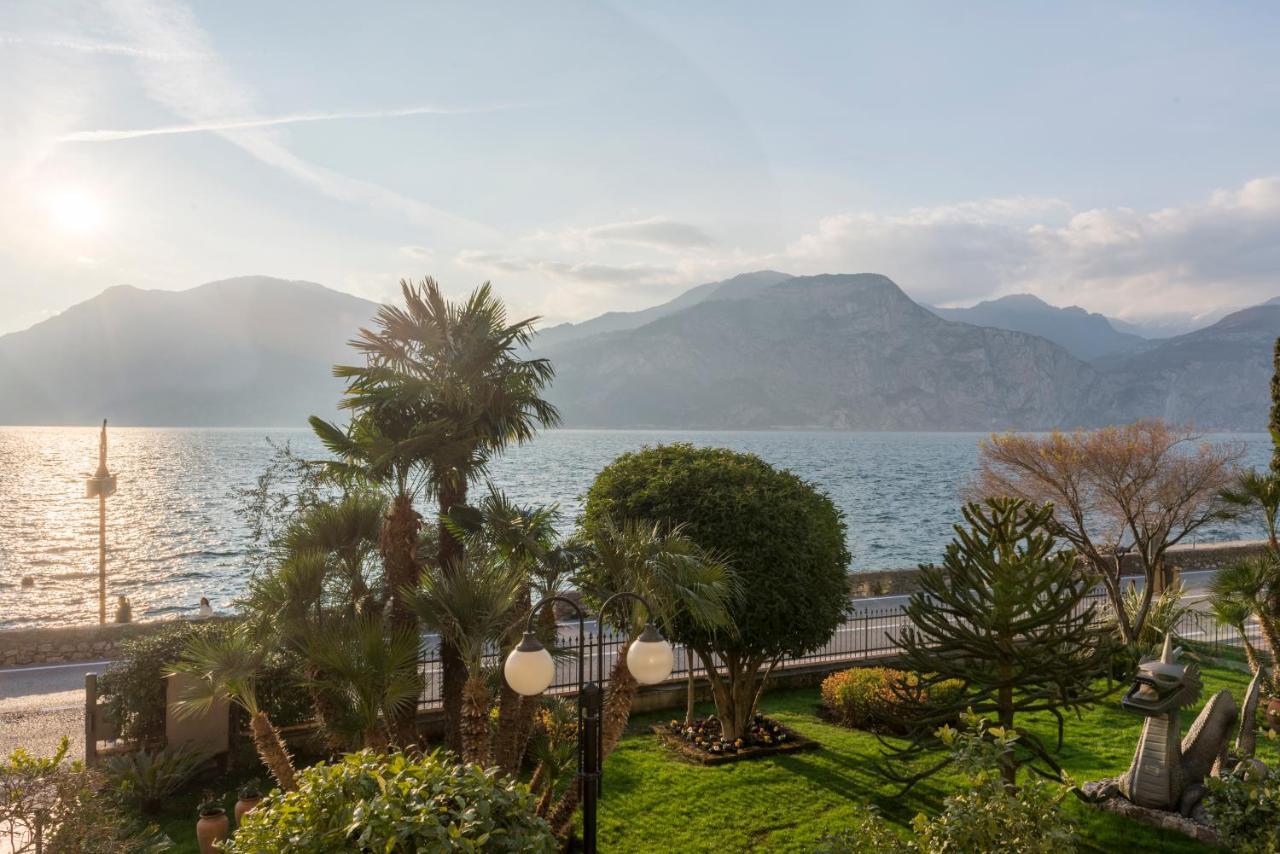 Hotel Drago - Garda Lake Collection เบรนโซเน ซูล การ์ดา ภายนอก รูปภาพ