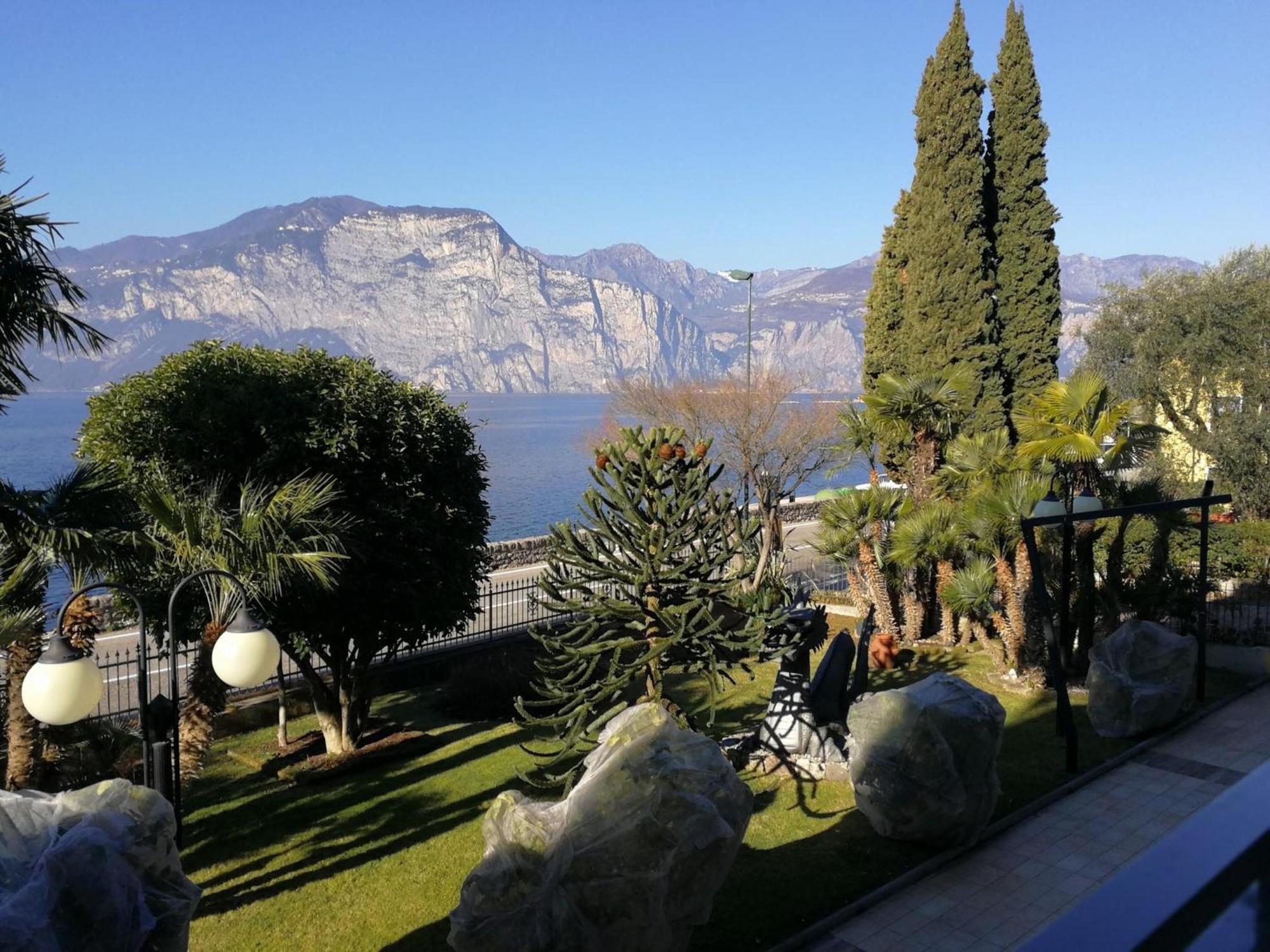 Hotel Drago - Garda Lake Collection เบรนโซเน ซูล การ์ดา ภายนอก รูปภาพ